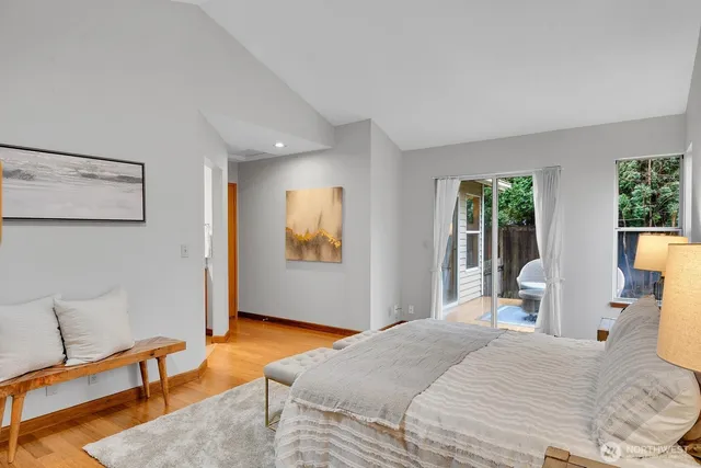 $915,000 | 20310 Hollyhills Drive Northeast, Bothell, WA 98011