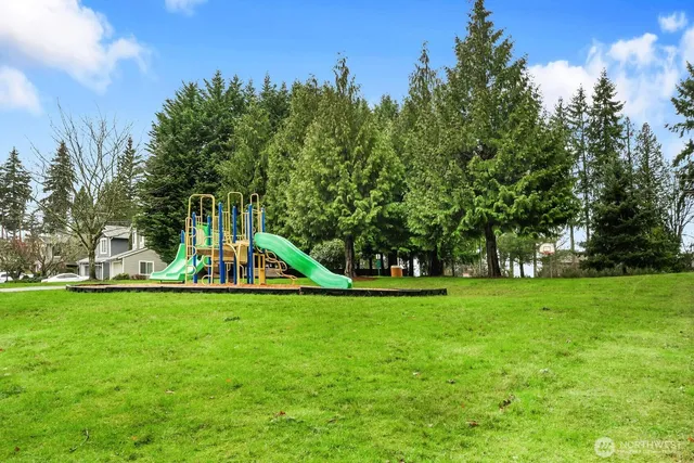 $915,000 | 20310 Hollyhills Drive Northeast, Bothell, WA 98011