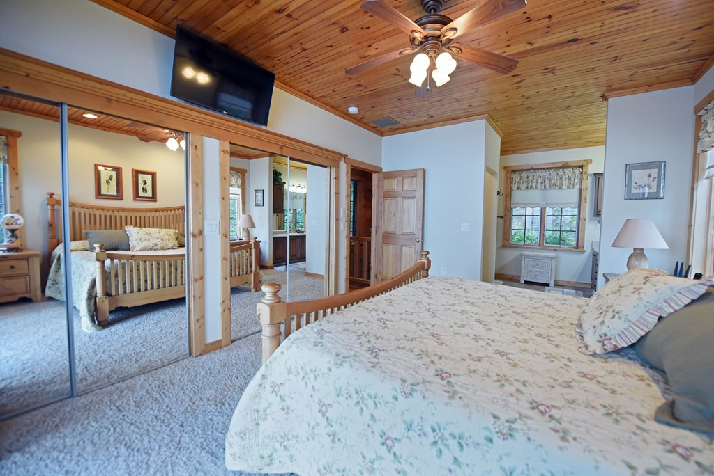 21 Locust Loop Lane Murphy, NC 28906 - Photo 38 of 74 Gallery Image 38