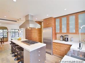 2655 Pine Tree Drive Miami Beach, FL 33140 - Photo 6 of 11