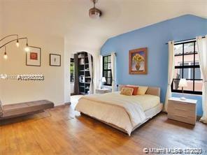 2655 Pine Tree Drive Miami Beach, FL 33140 - Photo 9 of 11