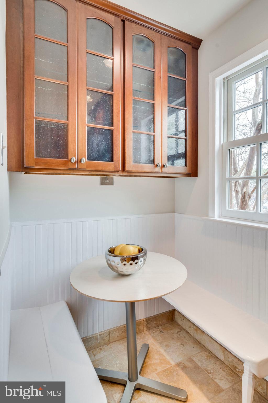 745 10th Street Southeast Washington, DC 20003 - Photo 25 of 41 Eat-in Kitchen