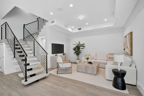 $3,325,000 | 204 Osceola Park Lane, Delray Beach, FL 33483