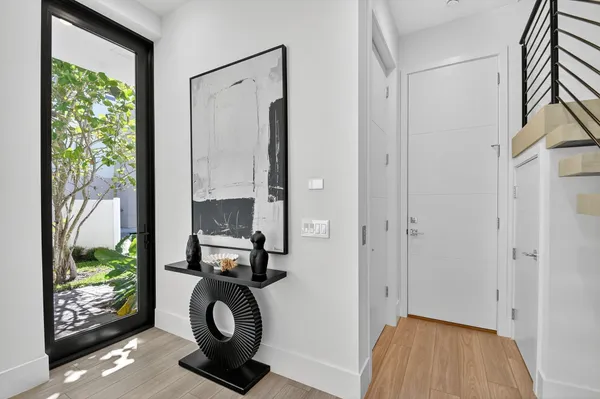 $3,325,000 | 204 Osceola Park Lane, Delray Beach, FL 33483