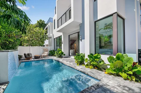 $3,325,000 | 204 Osceola Park Lane, Delray Beach, FL 33483