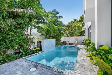 $3,325,000 | 204 Osceola Park Lane, Delray Beach, FL 33483