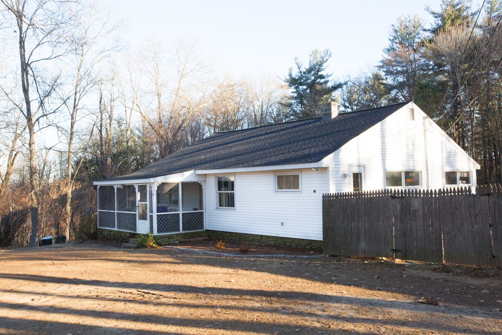 9 Duval Road Dudley, MA 01571 - Photo 1 of 12 Gallery Image 1