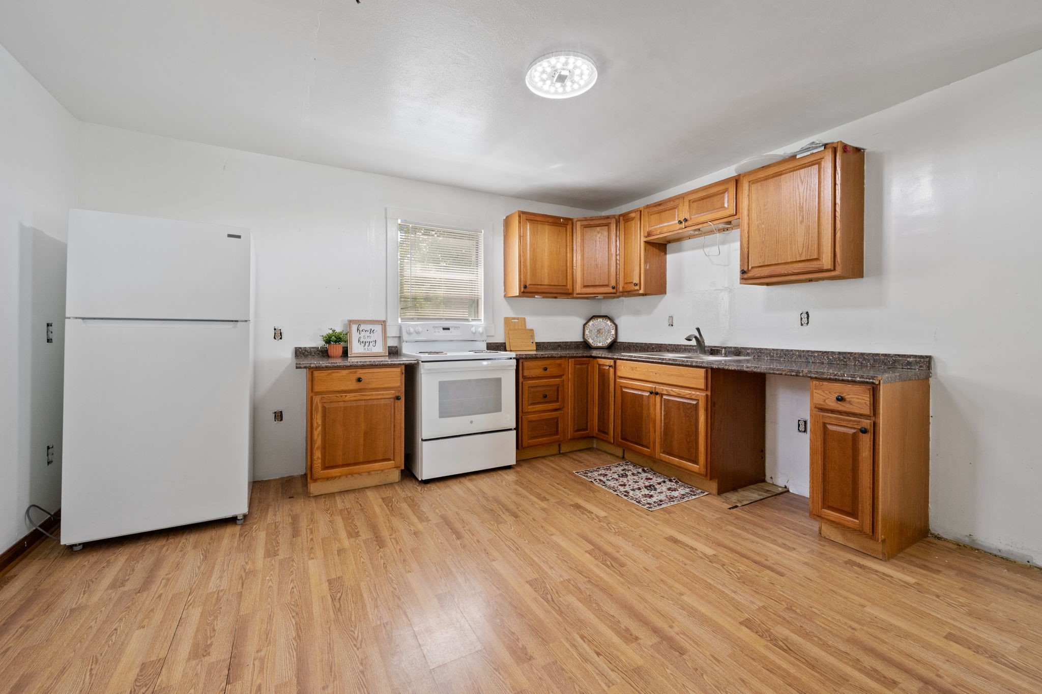 21000 Buck Knoll Road Conroe, TX 77306 - Photo 6 of 20 Kitchen