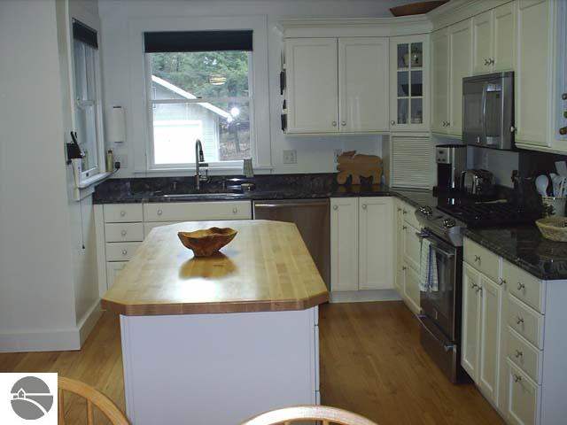 304 South Intermediate Lake Road Central Lake, MI 49622 - Photo 12 of 16 1744838-11.JPG