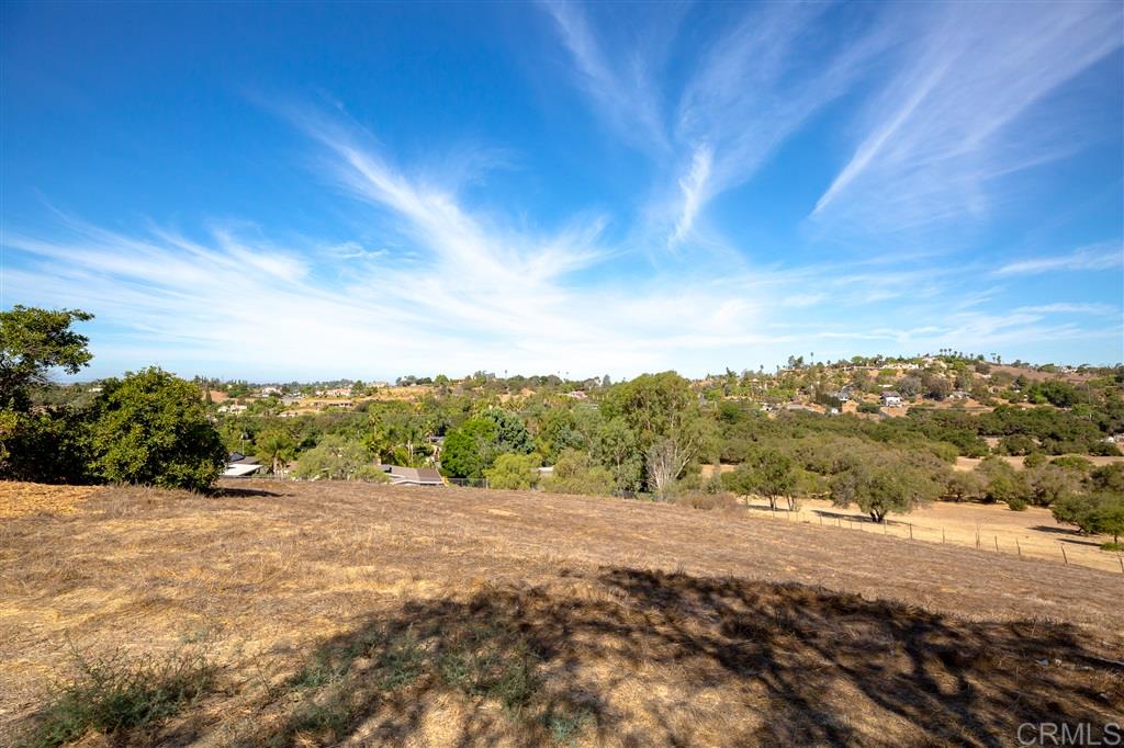 1653 Lone Oak Road Vista, CA 92084 - Photo 6 of 10 Gallery Image 6