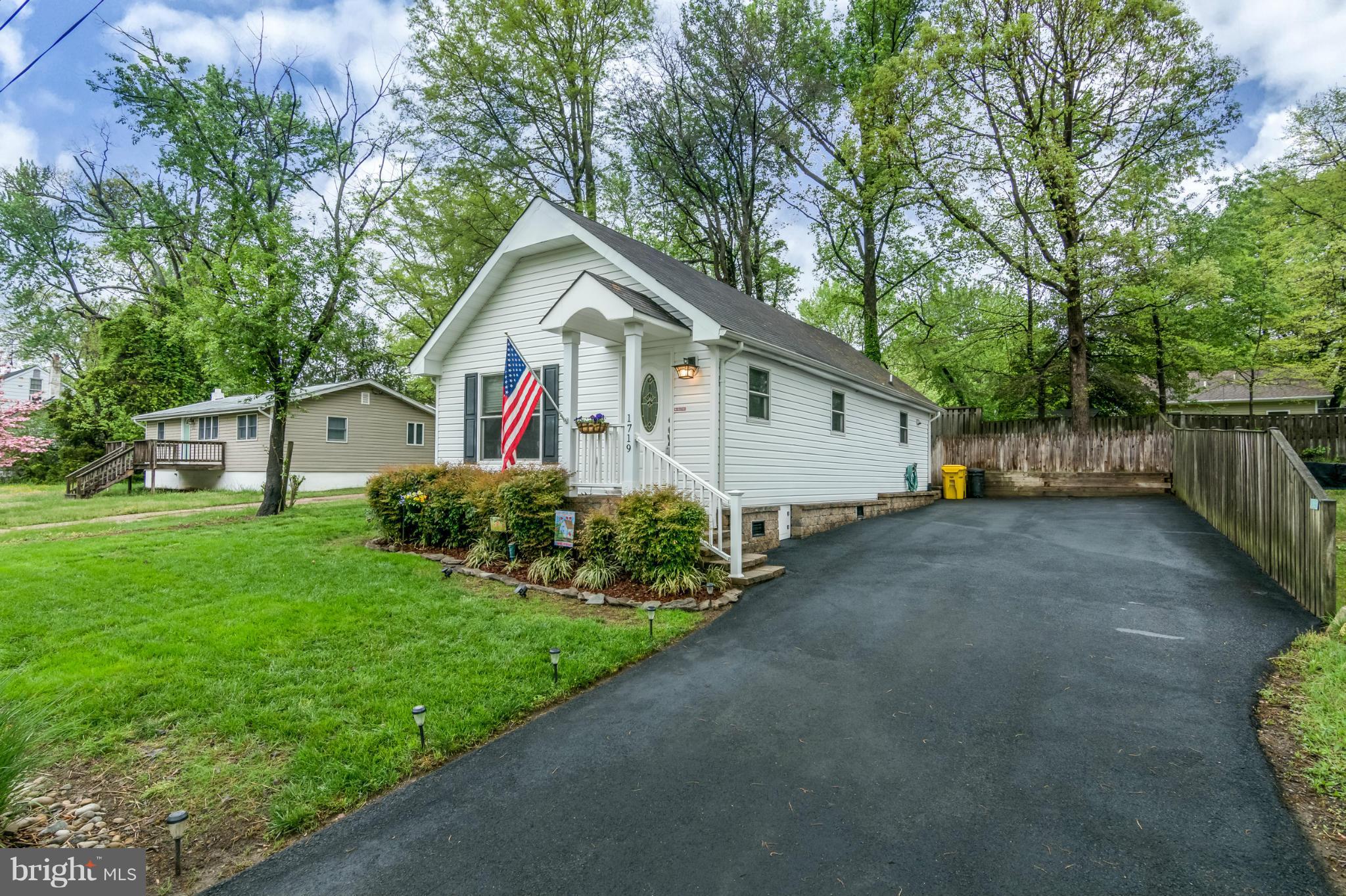 1719 Tacoma Road Edgewater, MD 21037 - Photo 2 of 27 Exterior (Front)
