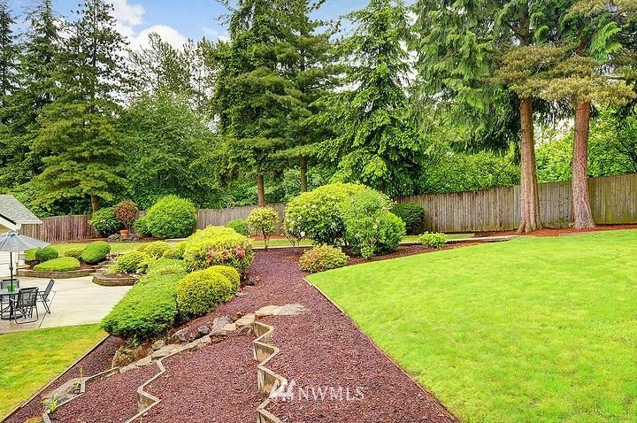 2012 Lincoln Circle Southeast Renton, WA 98055 - Photo 15 of 15