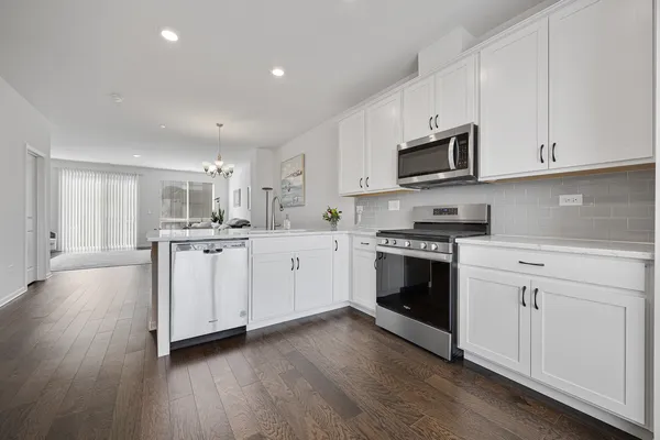 $509,000 | 2317 Alumni Drive, Schaumburg, IL 60173