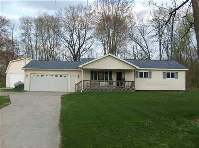 15273 Seymour Road Linden, MI 48451 - Photo 2 of 9 20197530-1.JPG