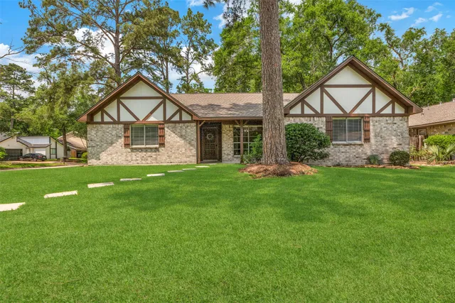 $275,000 | 3747 Clear Falls Drive, Kingwood, TX 77339