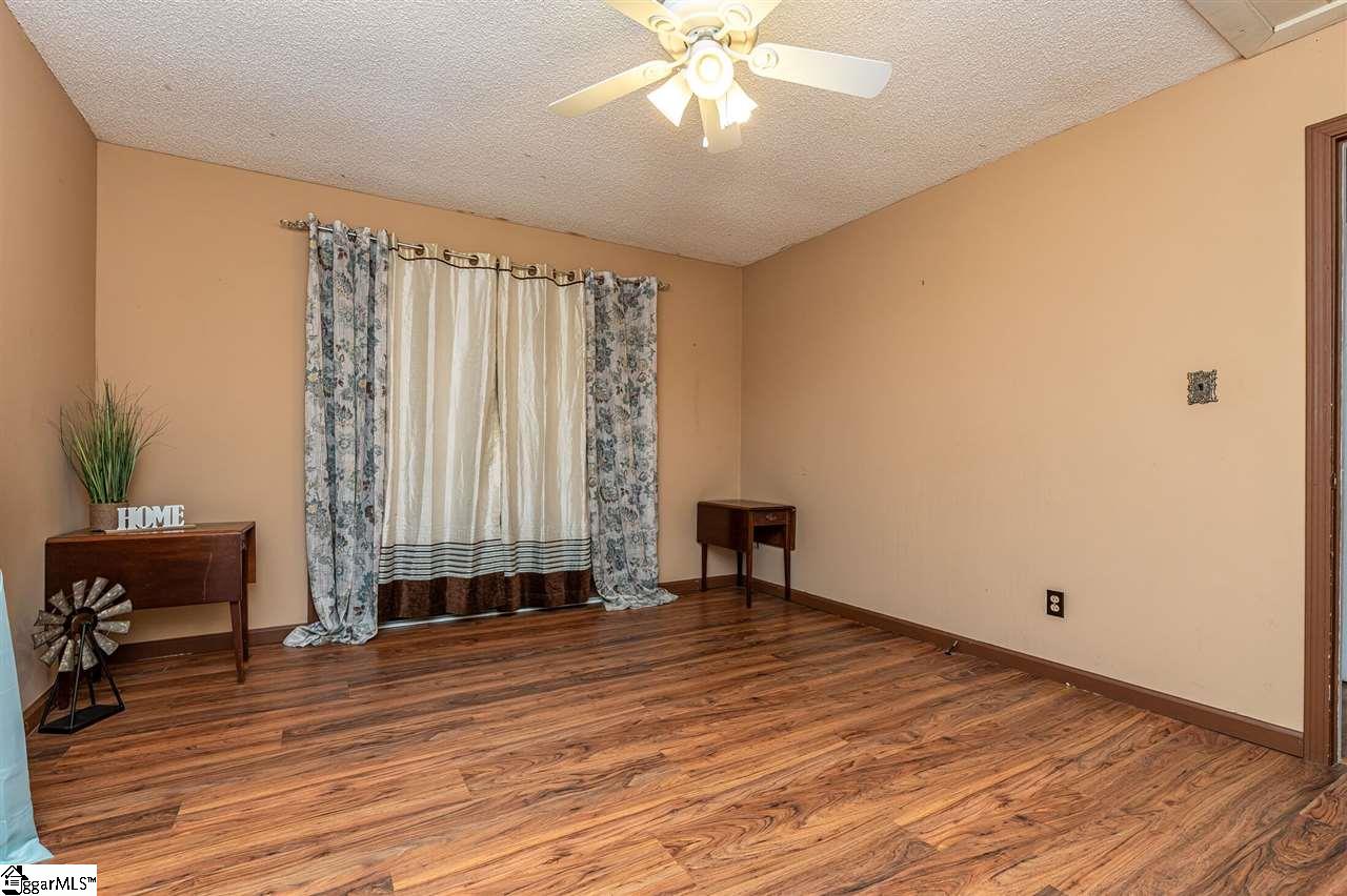 104 State Rd S-42-1526 Landrum, SC 29356 - Photo 13 of 19