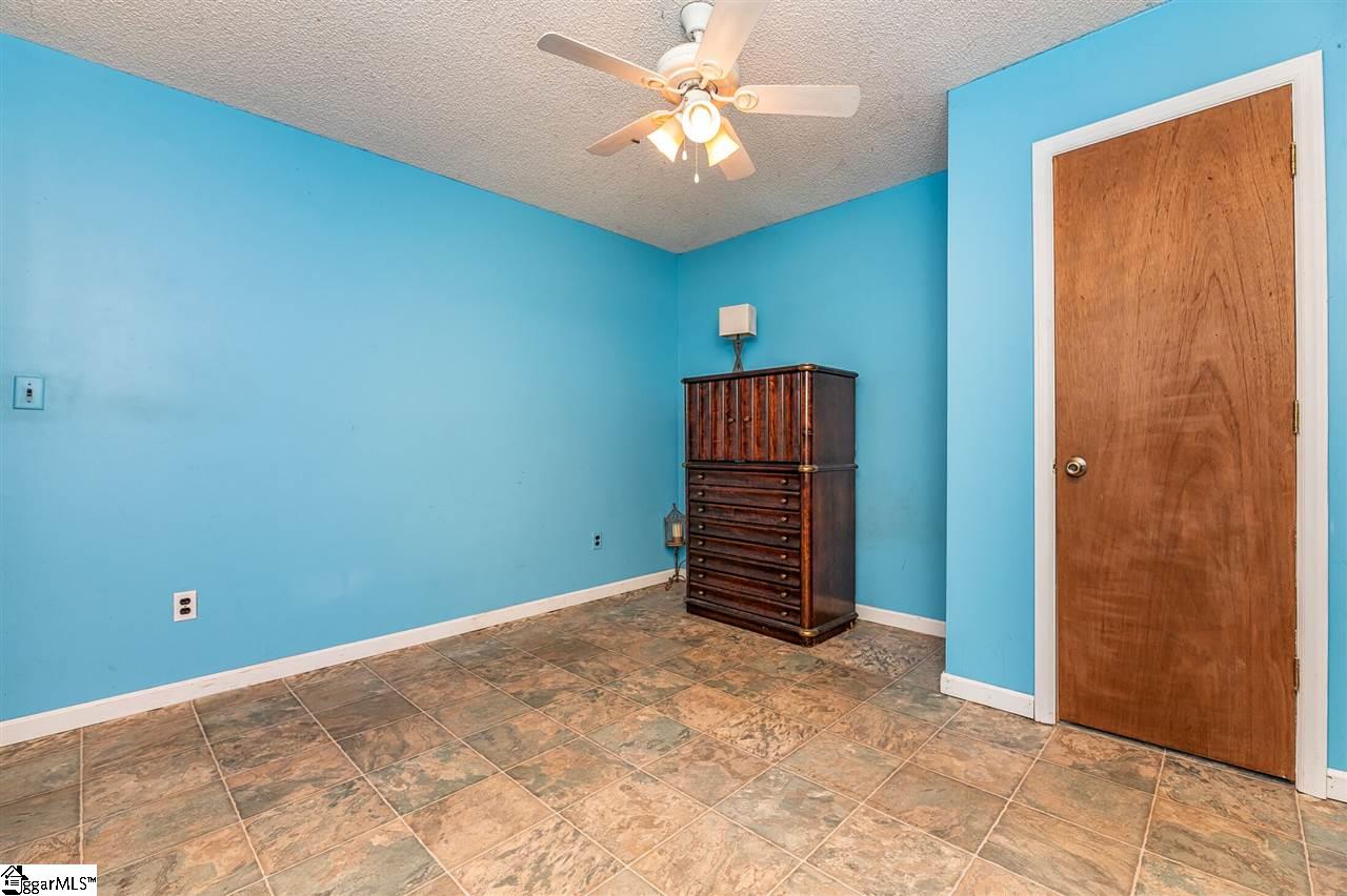 104 State Rd S-42-1526 Landrum, SC 29356 - Photo 15 of 19