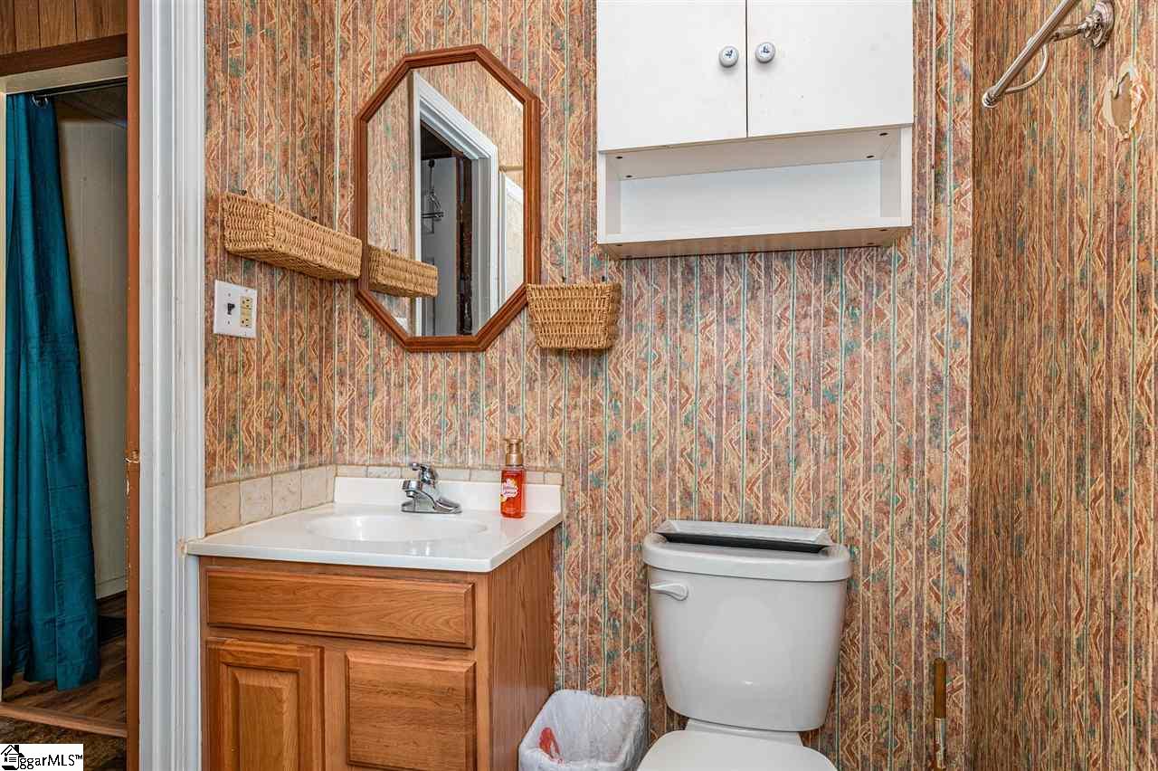 104 State Rd S-42-1526 Landrum, SC 29356 - Photo 17 of 19