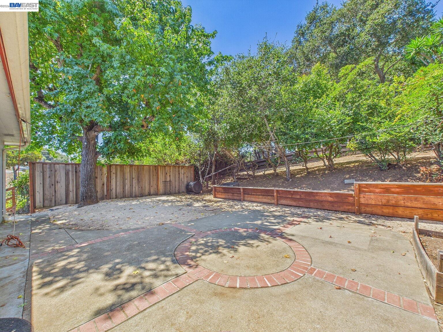 4015 Rusting Avenue Oakland, CA 94605 - Photo 31 of 88 Gallery Image 31