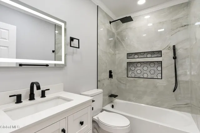 $339,900 | 121 County Highway 142A, Johnstown, NY 12095