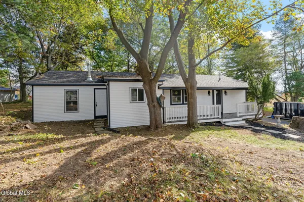 $309,900 | 121 County Highway 142A, Johnstown, NY 12095