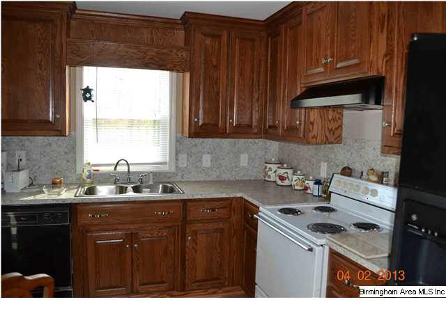 9536 Bankston Road Dora, AL 35062 - Photo 3 of 4