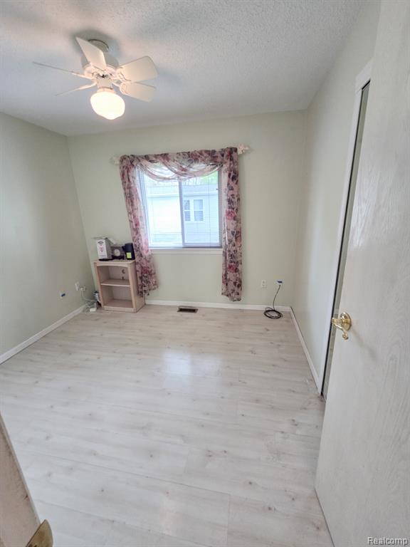 12929 Matthews Street Carleton, MI 48117 - Photo 38 of 64