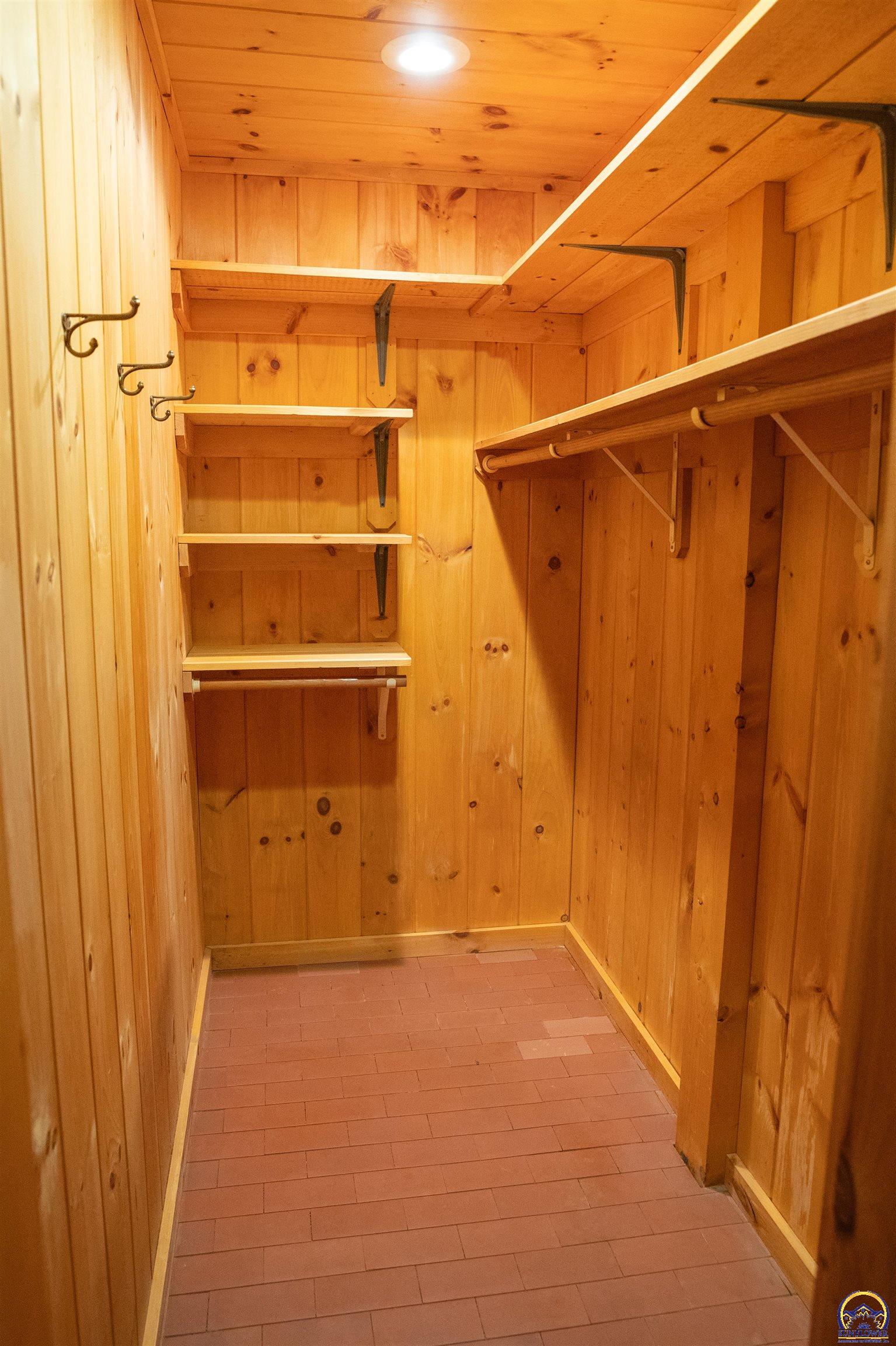 13625 206 Road Holton, KS 66436 - Photo 30 of 75 Gallery Image 30