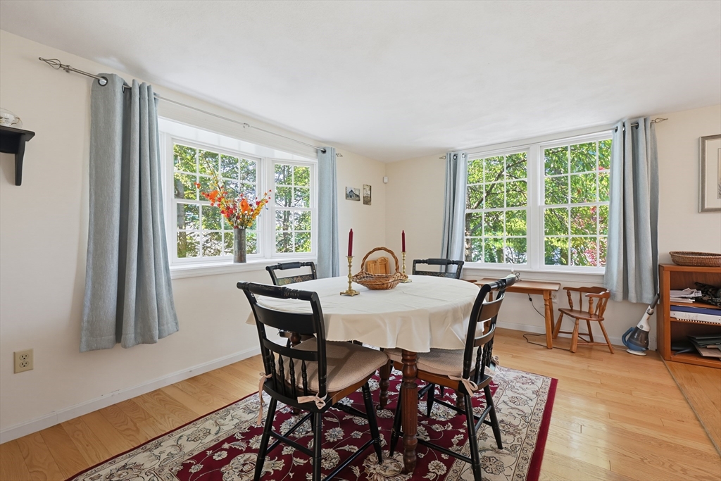82 Ridge Road Foxboro, MA 02035 - Photo 18 of 32