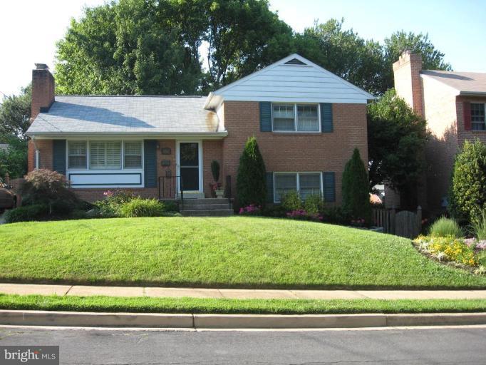 6211 18th Road North Arlington, VA 22205 - Photo 1 of 1 Exterior (Main)