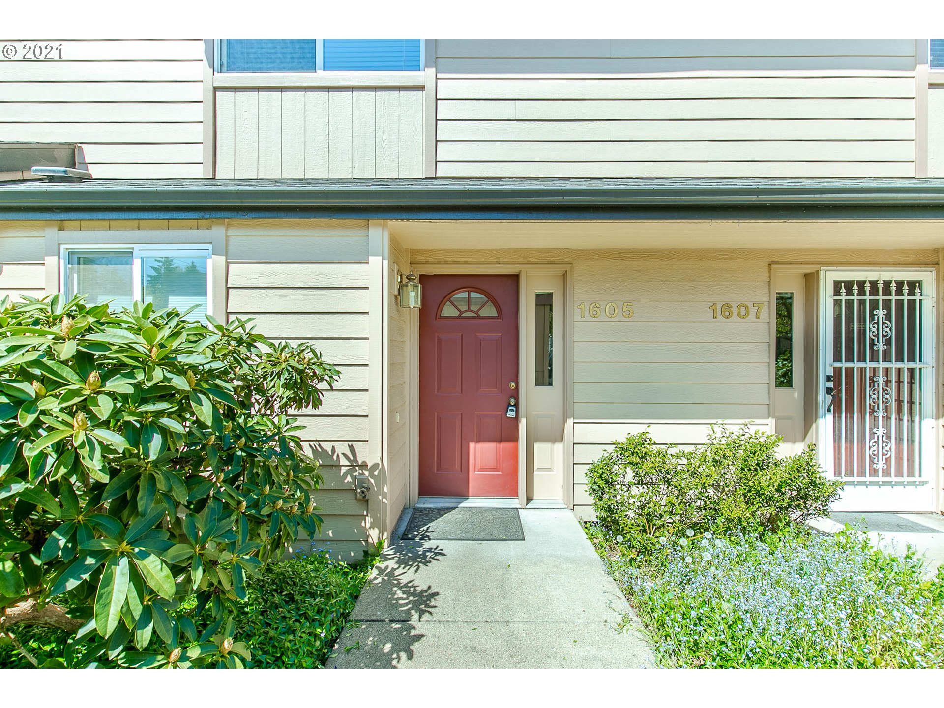 1605 Oak Patch Road Eugene, OR 97402 - Photo 1 of 20 Gallery Image 1