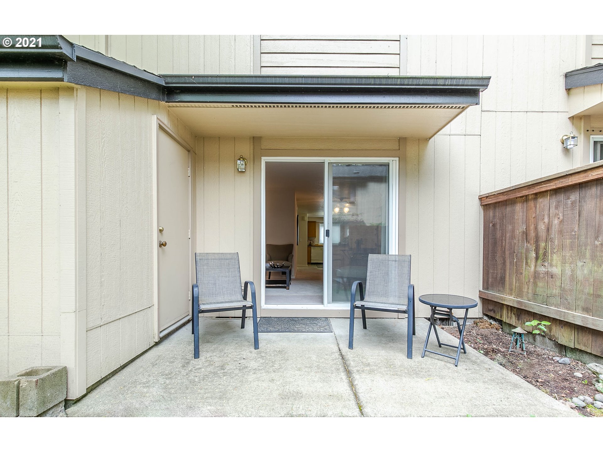 1605 Oak Patch Road Eugene, OR 97402 - Photo 17 of 20 Gallery Image 17