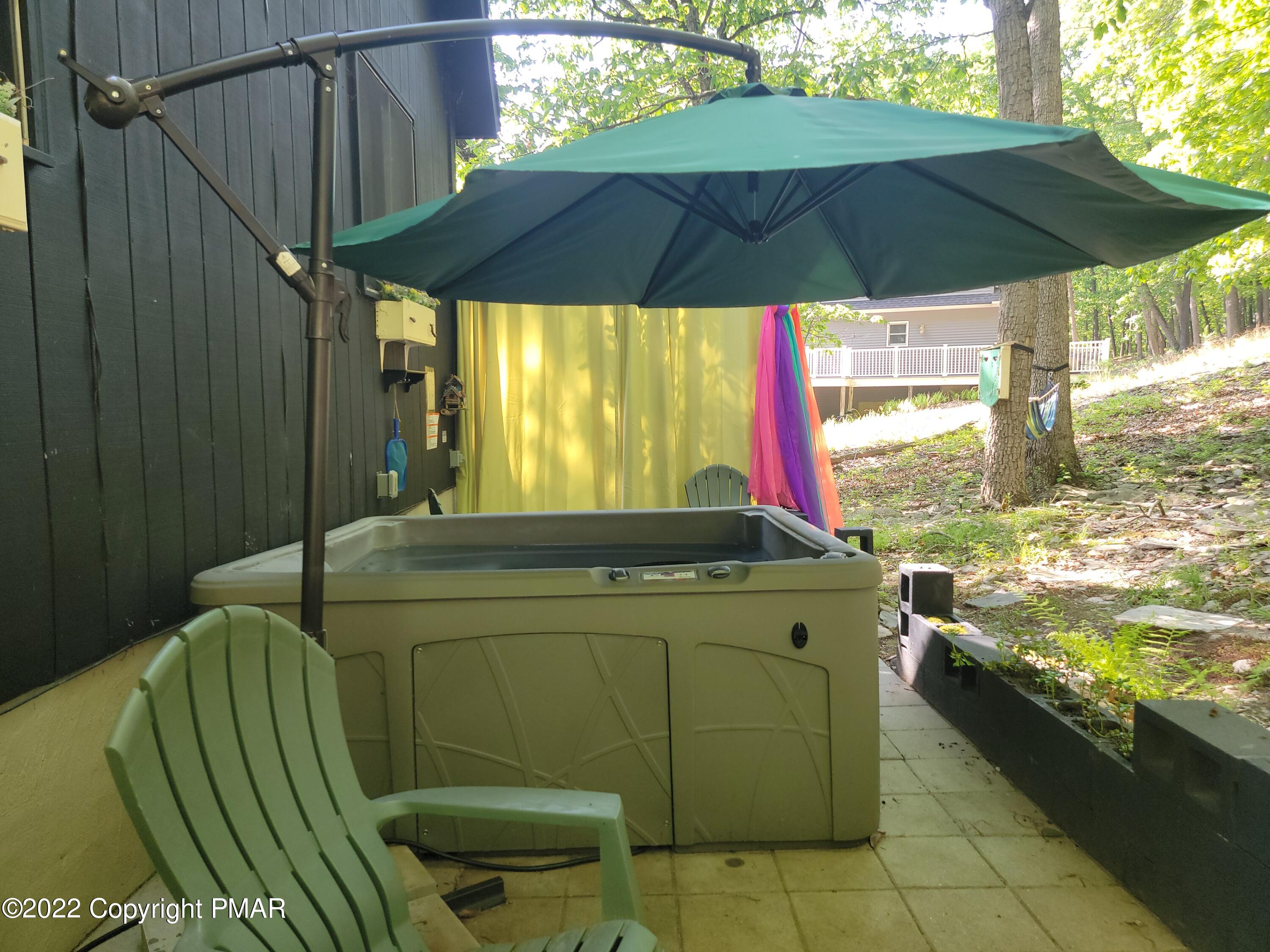 358 Brentwood Drive Bushkill, PA 18324 - Photo 38 of 59 20220531_162557