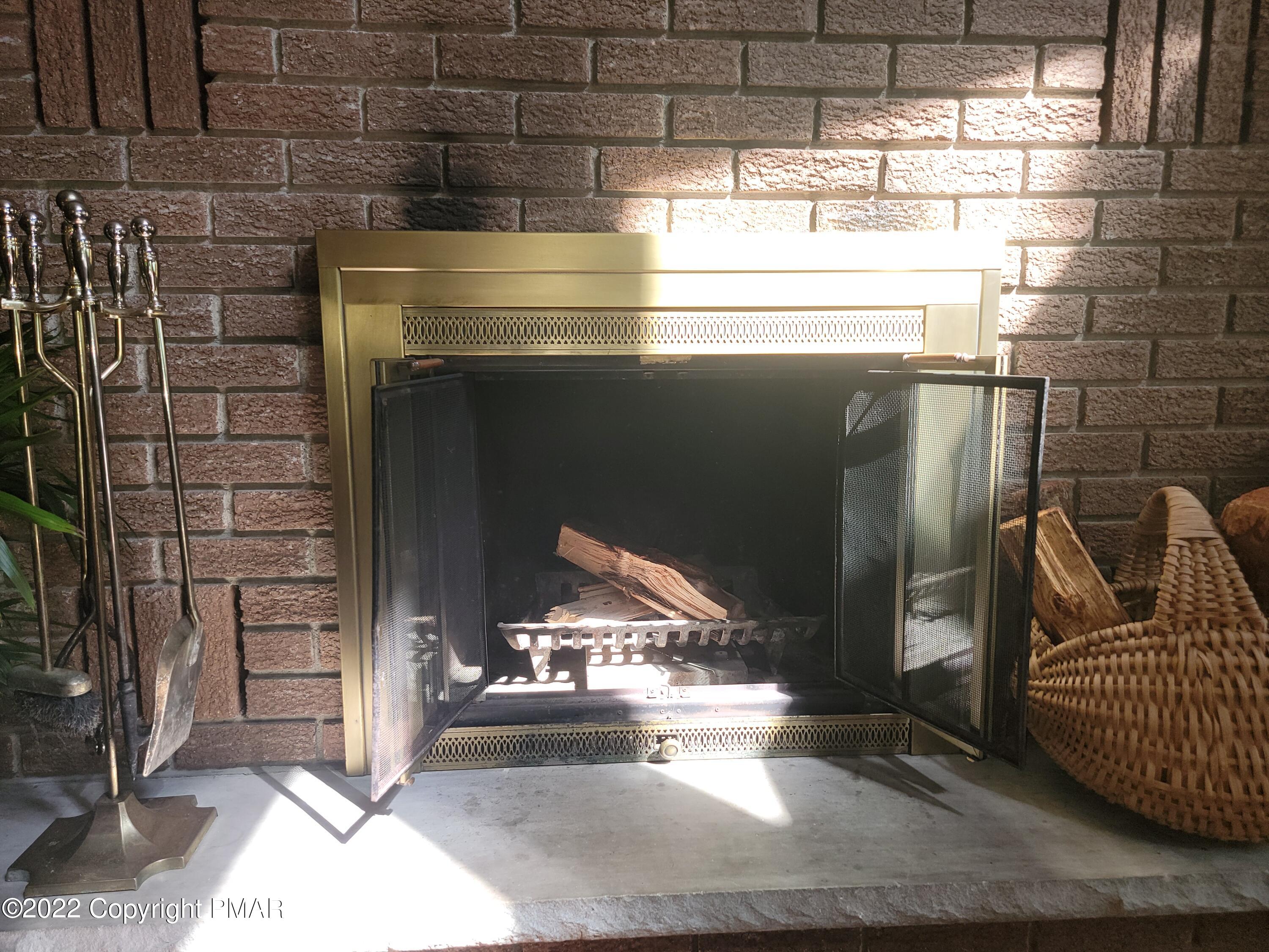 358 Brentwood Drive Bushkill, PA 18324 - Photo 9 of 59 20220531_160201