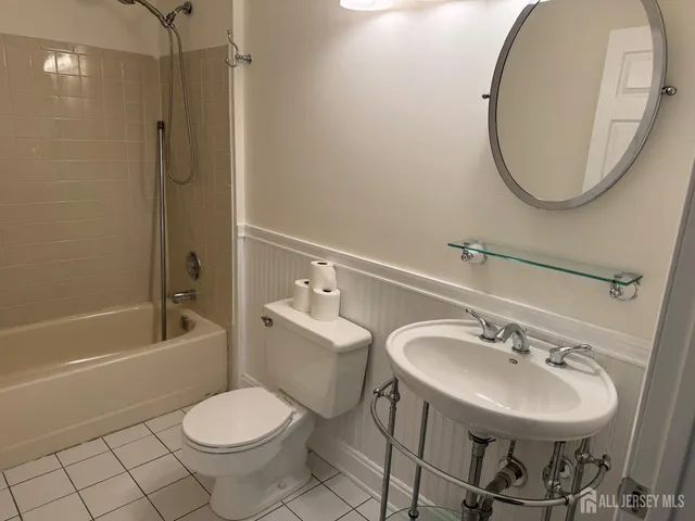 $369,900 | 93 Caitlin Court, Franklin Park, NJ 08823