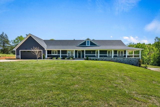 327 Cedar Lane Road Westminster, SC 29693 - Photo 1 of 48