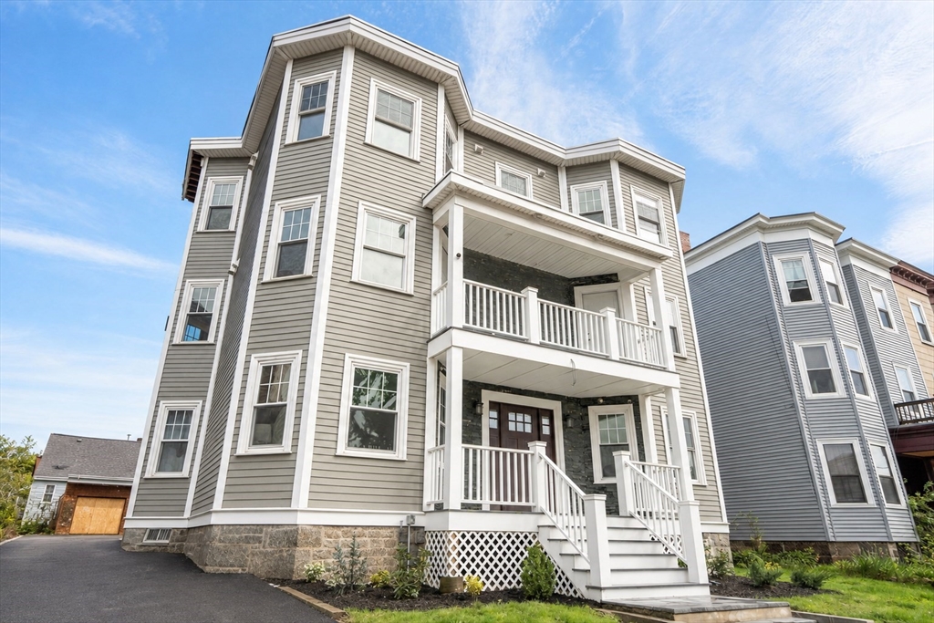 679 Columbia Road, Unit 3 Boston, MA 02125 - Photo 1 of 11