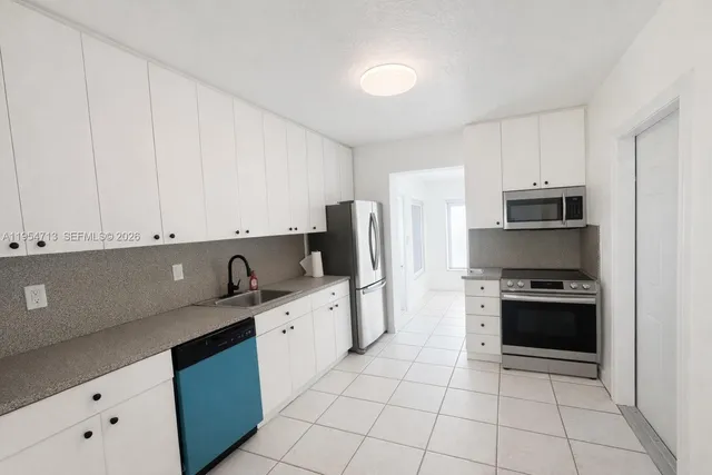 $3,500 | 7980 Southwest 37th Terrace, Unit 7980, Miami, FL 33155