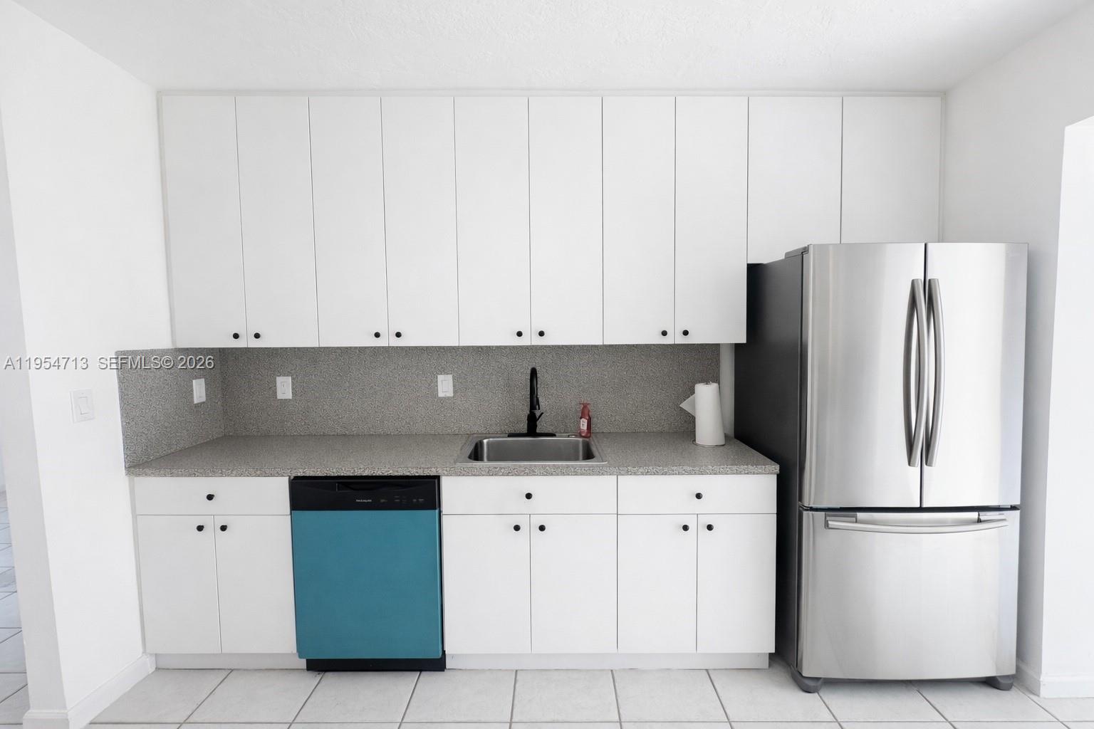 7980 Southwest 37th Terrace, Unit 7980 Miami, FL 33155 - Photo 5 of 14