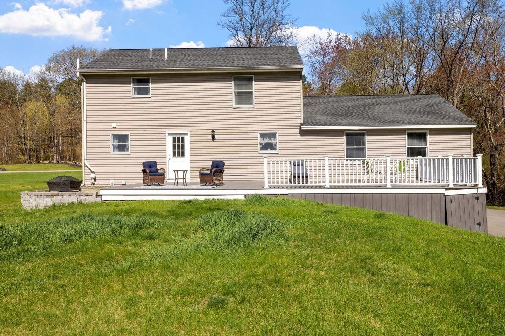 486 Josiah Bartlett Road Concord, NH 03301 - Photo 3 of 37