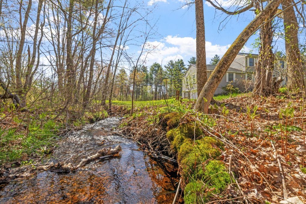 486 Josiah Bartlett Road Concord, NH 03301 - Photo 8 of 37