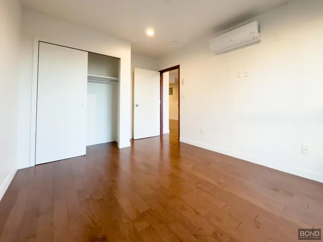 $4,065 | 252 Broadway, Unit 4B | Williamsburg