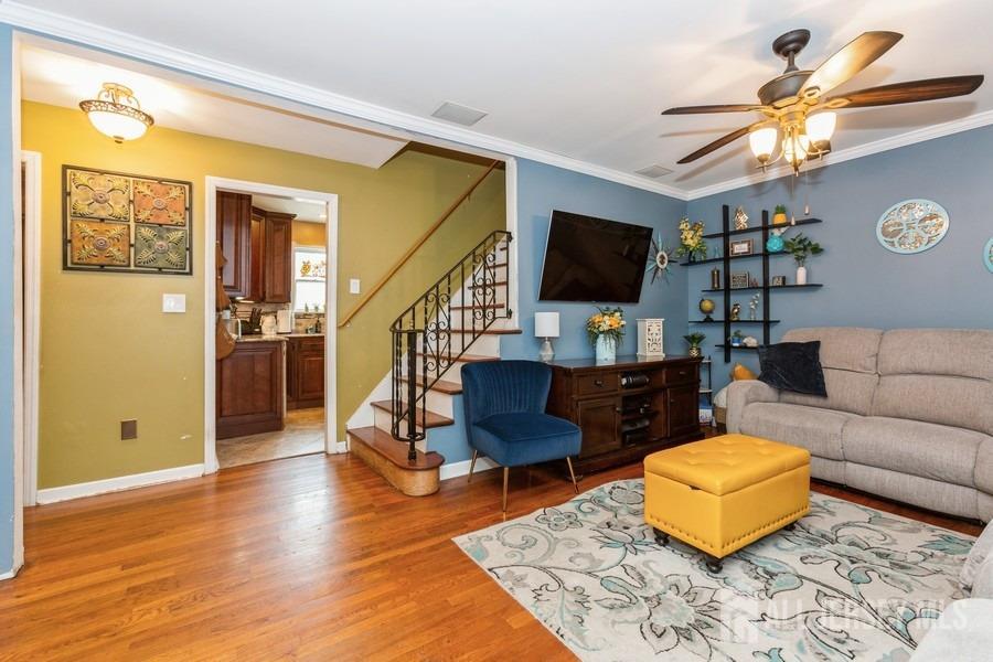 9 Ash Road Edison, NJ 08817 - Photo 3 of 23