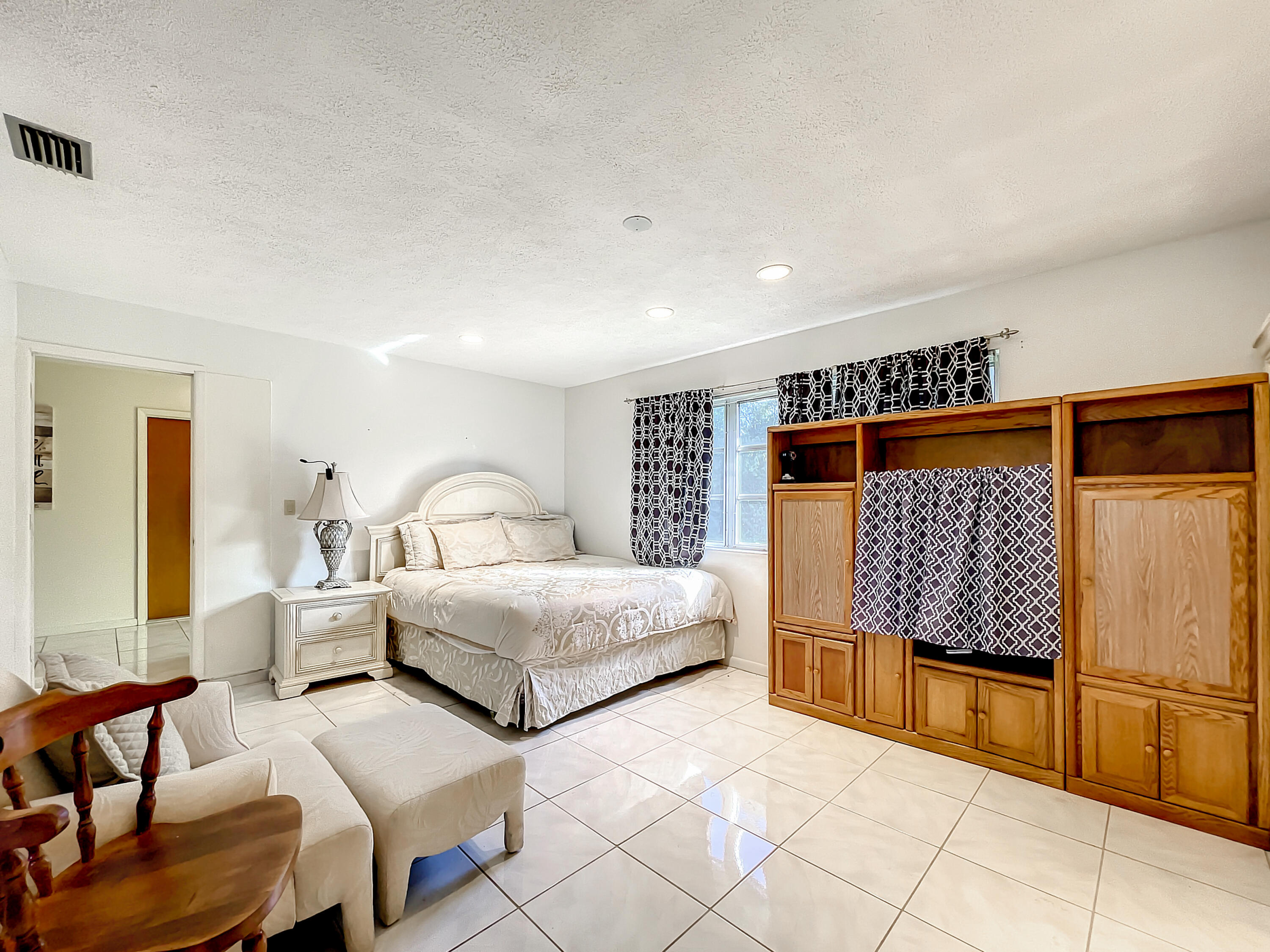7025 182nd Road North Jupiter, FL 33458 - Photo 34 of 46 7025 182nd Road N-38