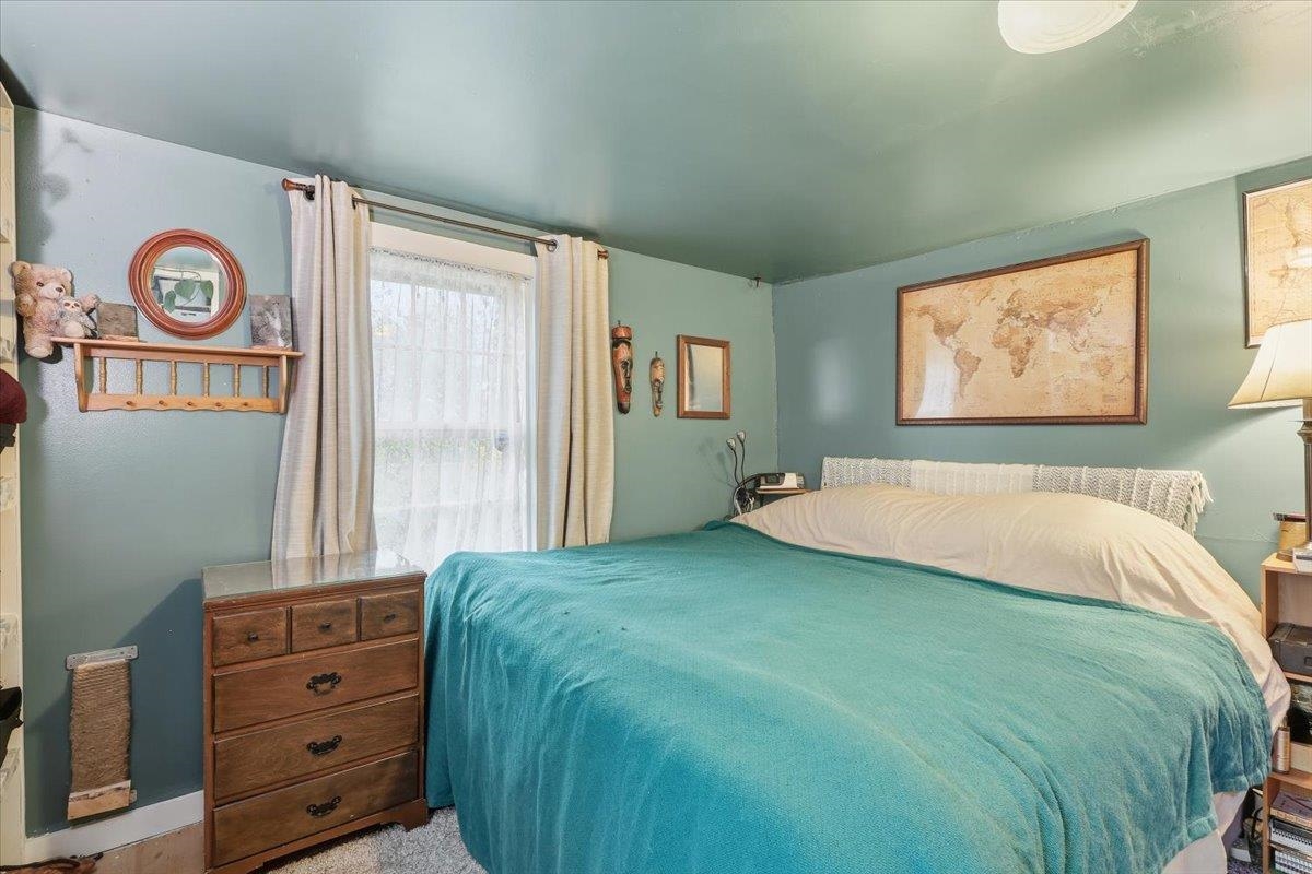 12 Huntington Street St. Albans, VT 05478 - Photo 13 of 42