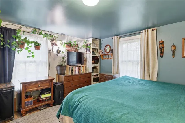 $250,000 | 12 Huntington Street, St. Albans, VT 05478