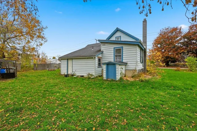 $250,000 | 12 Huntington Street, St. Albans, VT 05478