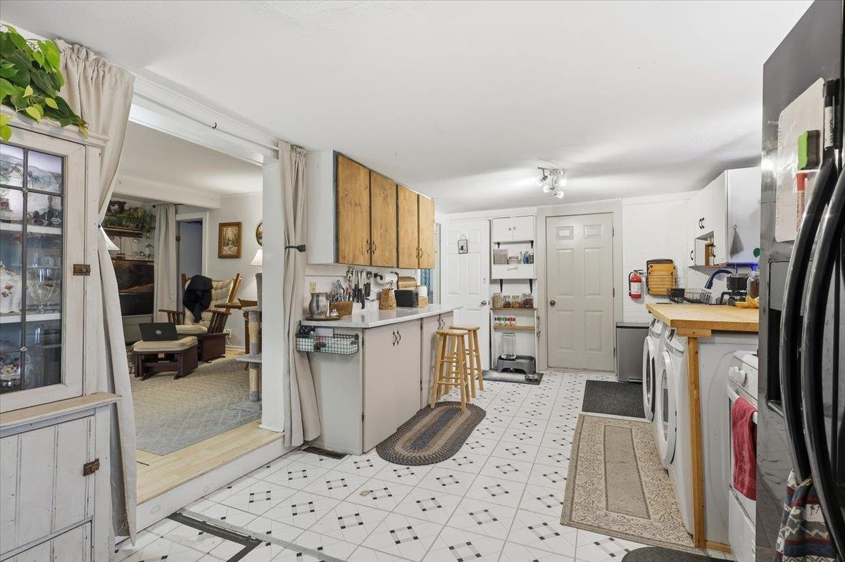 12 Huntington Street St. Albans, VT 05478 - Photo 4 of 42