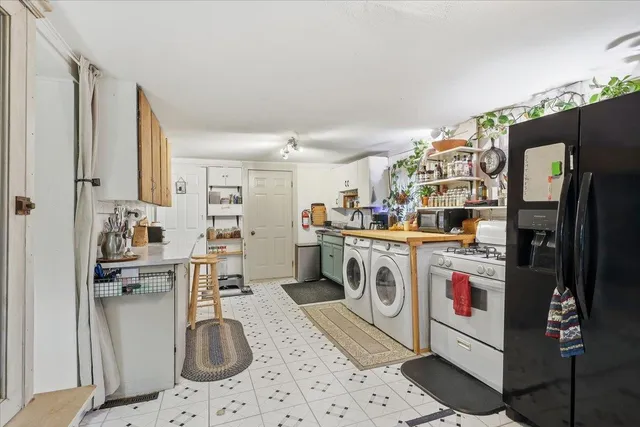 $250,000 | 12 Huntington Street, St. Albans, VT 05478