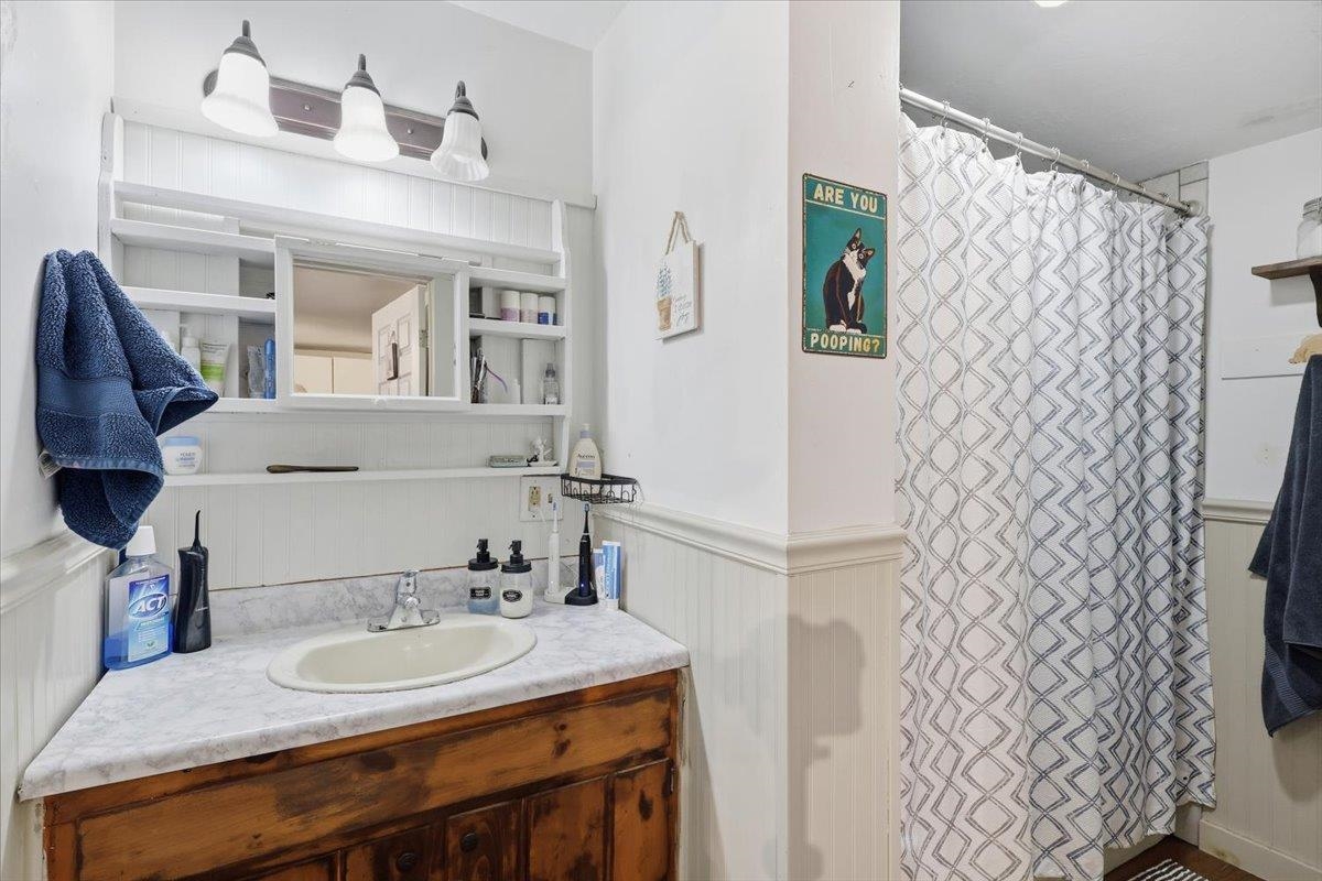 12 Huntington Street St. Albans, VT 05478 - Photo 9 of 42